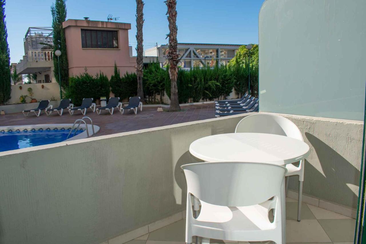 Apartamentos Michel Angelo Бенидорм Номер фото
