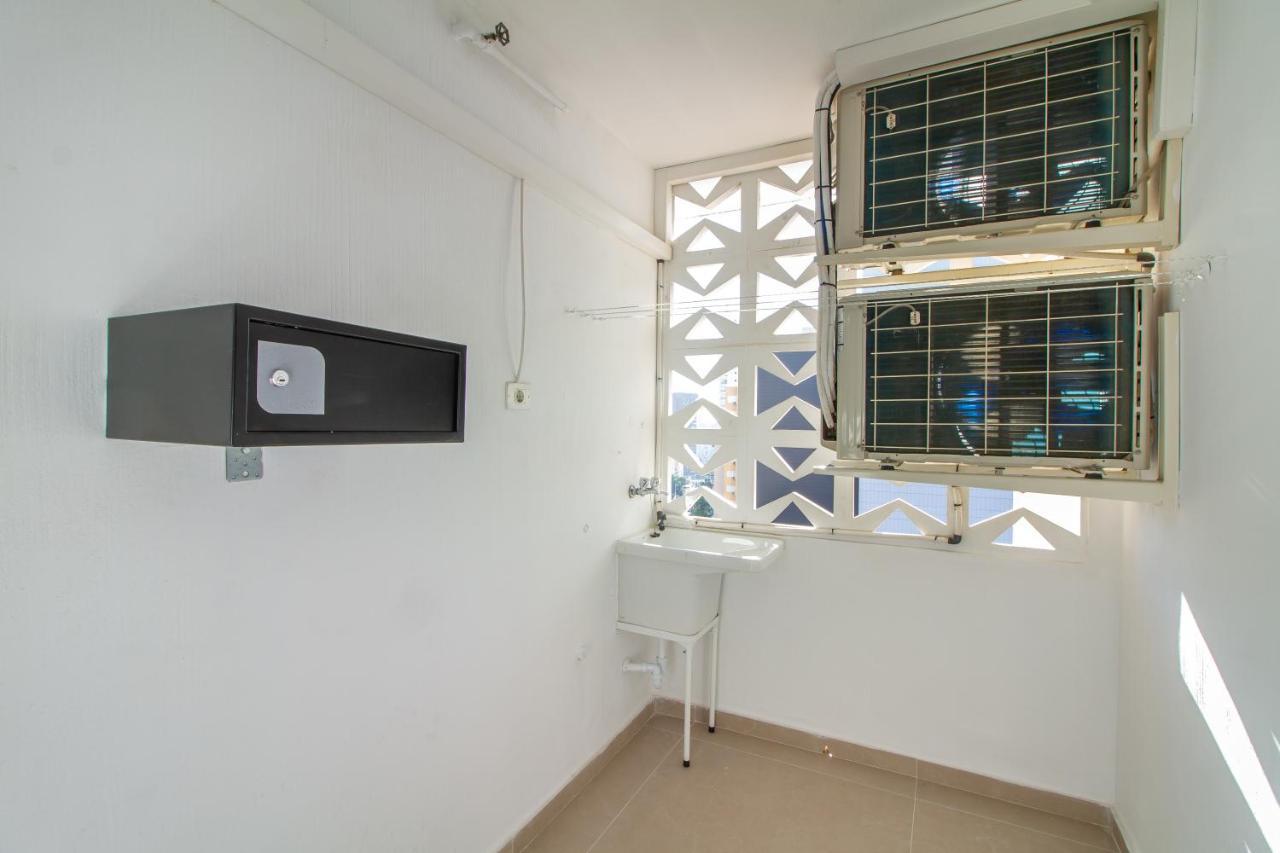 Apartamentos Michel Angelo Бенидорм Экстерьер фото